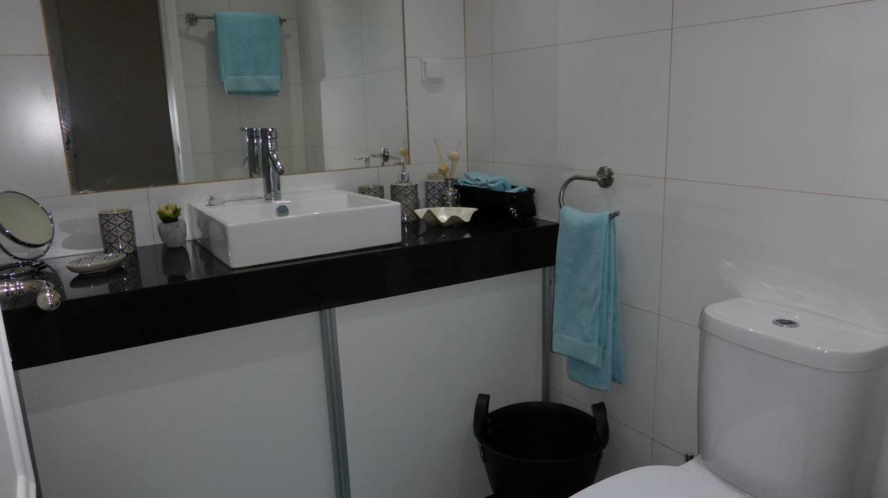 Beach Flat - Apartamento Praia Doca Do Cavacas Фуншал Екстер'єр фото
