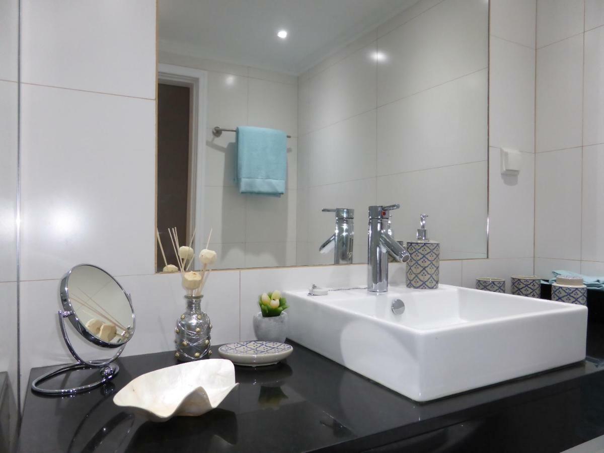 Beach Flat - Apartamento Praia Doca Do Cavacas Фуншал Екстер'єр фото
